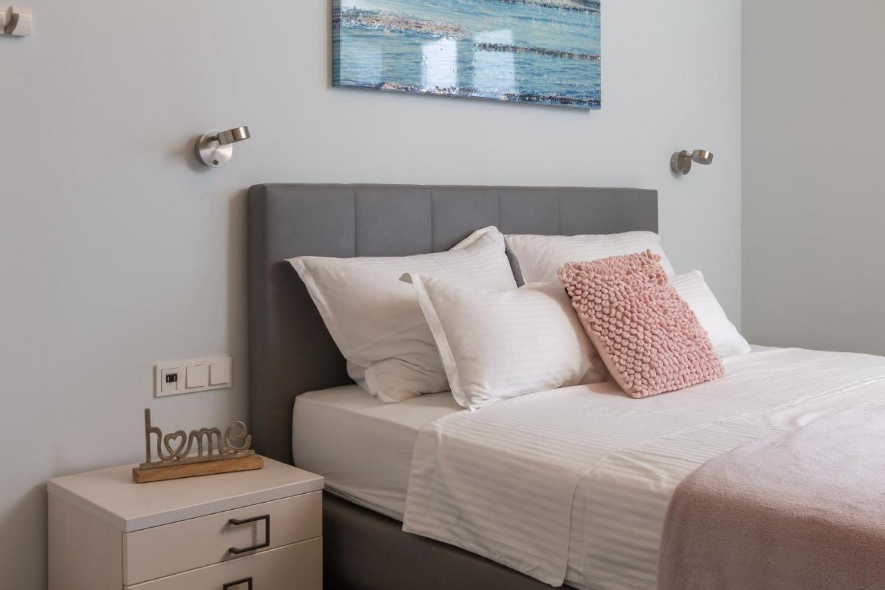 Beachfront Holiday Home - Private Heated Pool Mimice Ngoại thất bức ảnh